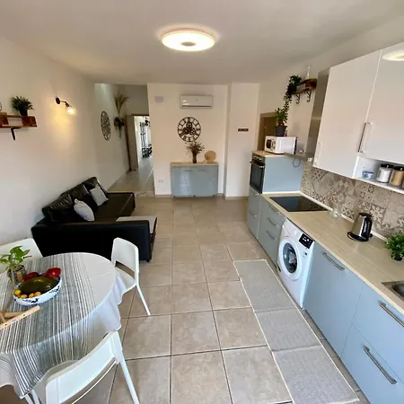 Daire Secret Paradise & Rooftop Quartu SantʼElena