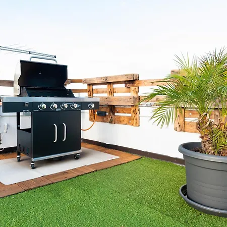 Secret Paradise & Rooftop Apartment *