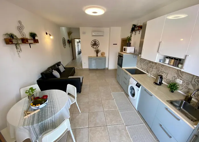 Appartamento Secret Paradise & Rooftop Quartu SantʼElena